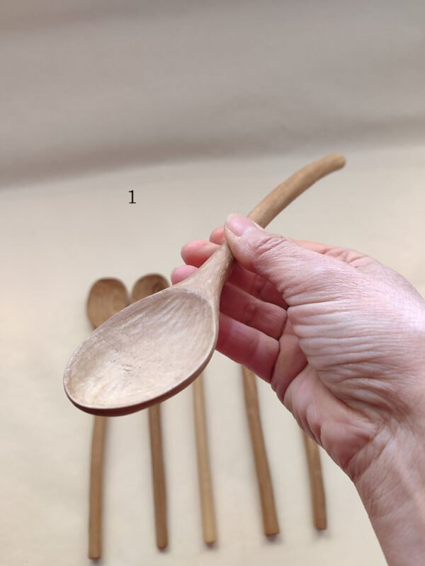 Cuchara de madera Kata. Nogal