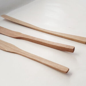 Espátula madera nogal artesana