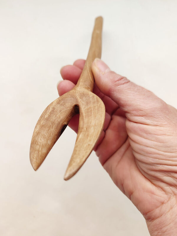 Pincho madera nogal español