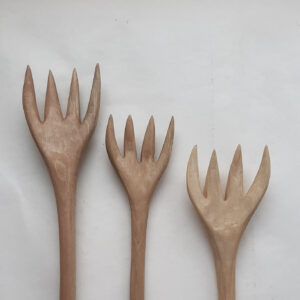 Tenedor de madera nogal II