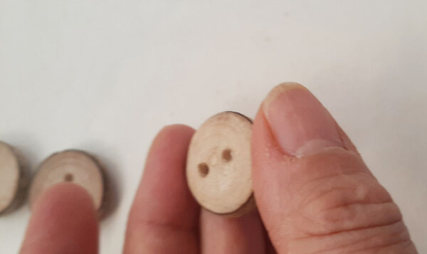 Juego botones madera avellano - Imagen 4