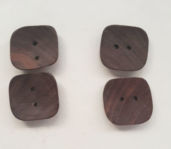 Juego botones madera nogal. - Imagen 2