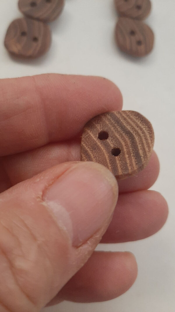 Juego botones madera olmo - Imagen 6