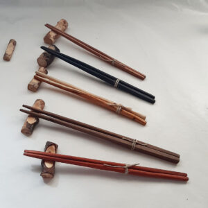 Palillos de madera artesanos